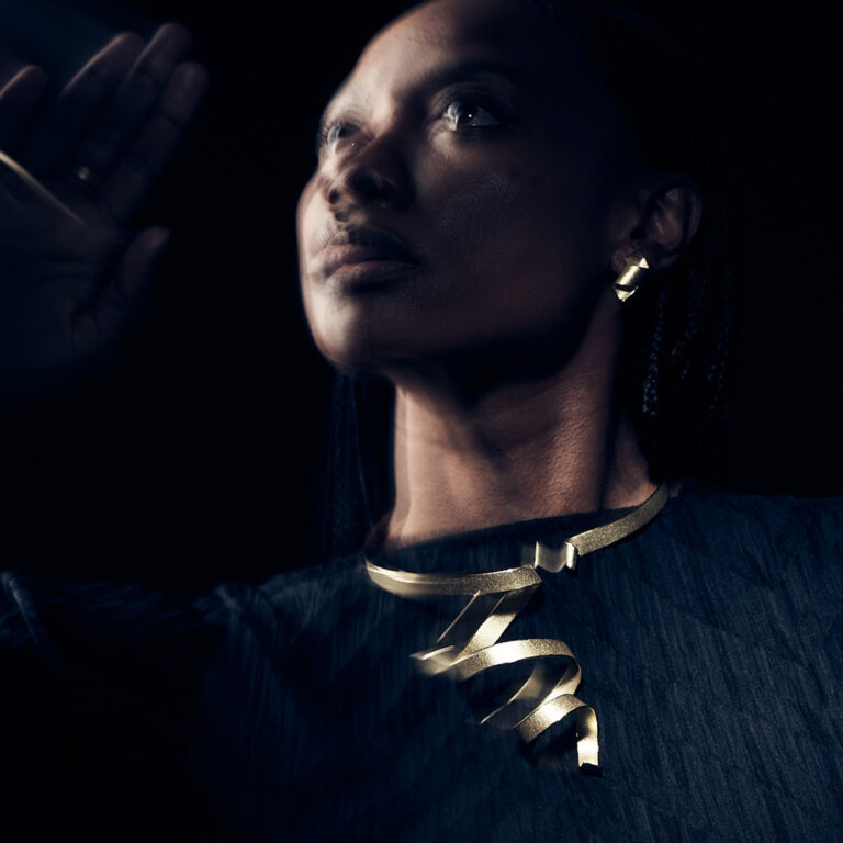 Sculptural necklace by artist jeweller Ute Decker. Photography by Xavier Young.