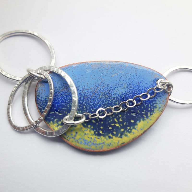 Vitreous enamell pendant with silver chain