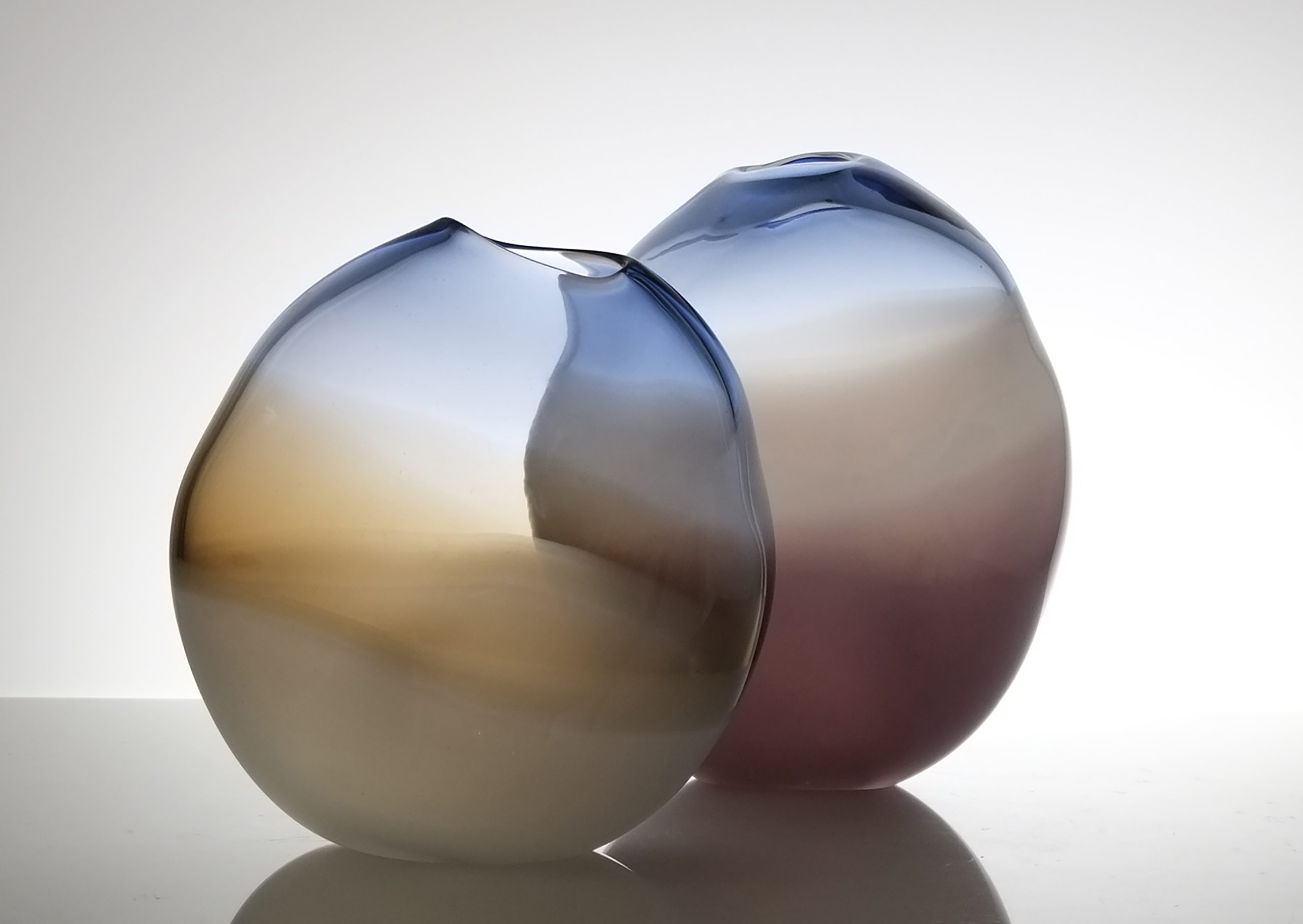 Haar_Mauve pair of Glass Vessels by Michele Oberdieck