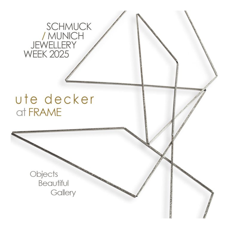 Articulation, (neck) sculpture by artist jeweler Ute Decker will be presented during Schmuck / Munich Jewellery Week 2025 at FRAME, the international gallery section with Objects Beautiful Gallery. This contemporary necklace can be worn in a multitude of ways.