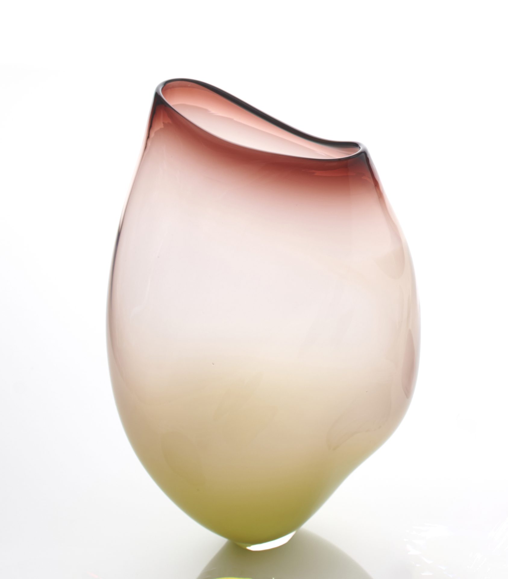 Heather Distraction Vessel by Michele Oberdieck by Michèle Oberdieck, image by Sylvain Deleu